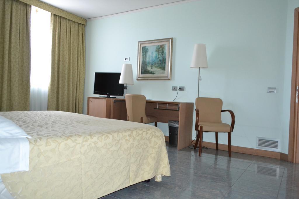 Marina Palace Hotel & Congress Hall Aci Trezza Exterior foto